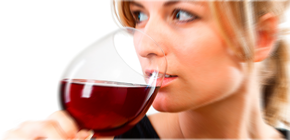 chica-copa-vino-1